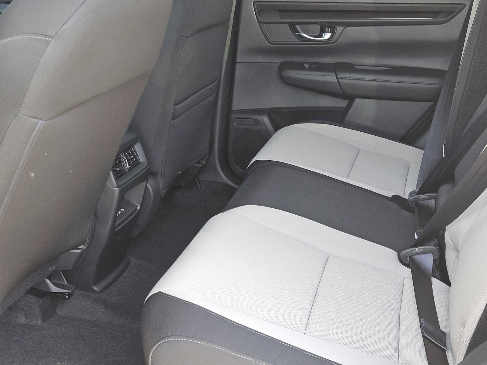 Used 2026 Honda CR-V EX image 24