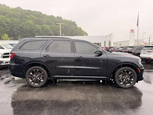 Used 2025 Dodge Durango R/T AWD/4WD image 3