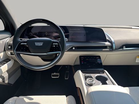New 2026 Cadillac Vistiq Luxury image 22