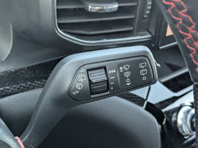 Used 2022 Ford Explorer ST-Line w/ Class IV Trailer Tow Package RWD image 31