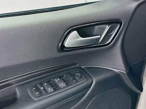 Certified 2024 Dodge Durango SXT image 27