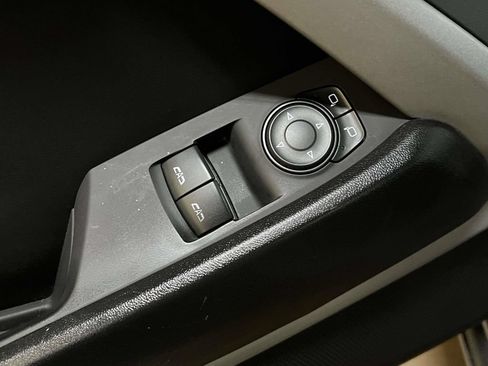 Used 2022 Chevrolet Camaro LT RWD image 12