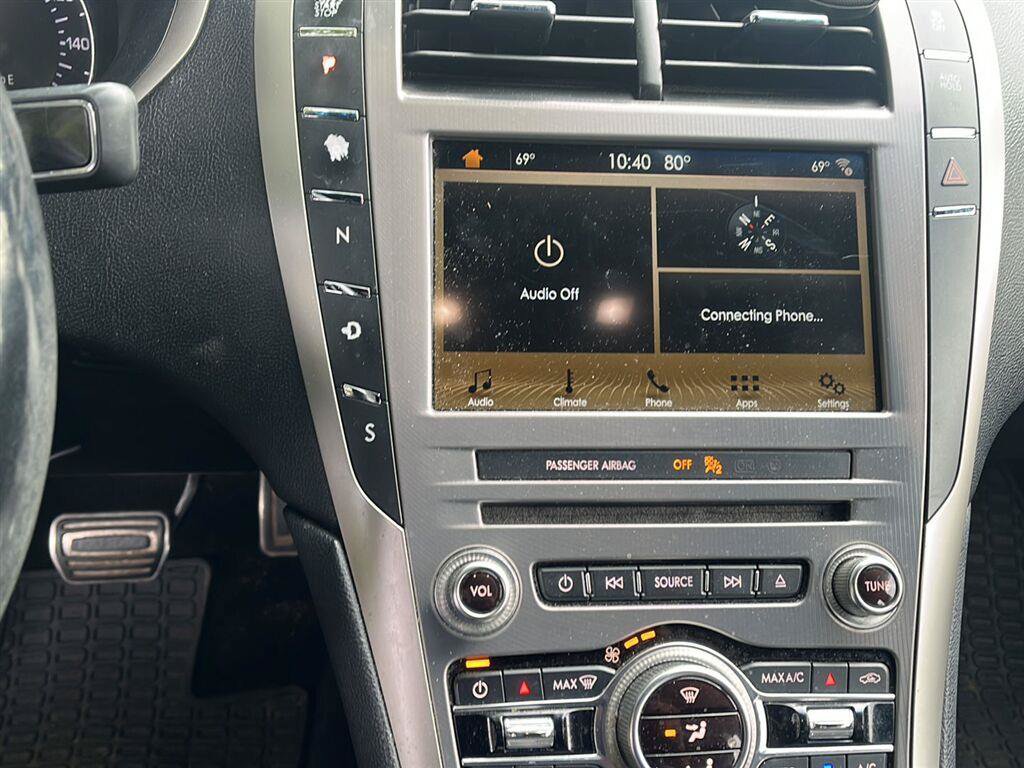 Used 2018 Lincoln MKZ Premiere w/ Magnetic Appearance Package FWD image 12