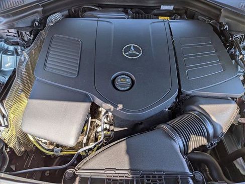 Used 2026 Mercedes-Benz GLC 300 image 16