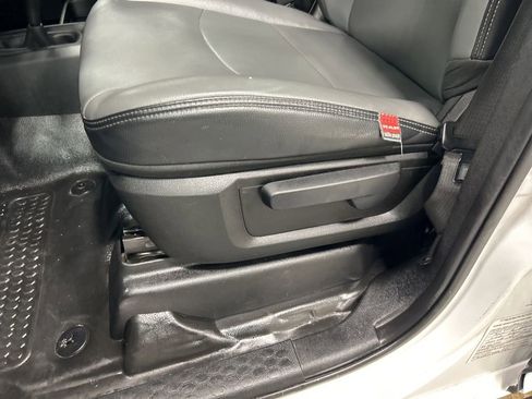 Used 2022 RAM 2500 Tradesman w/ Protection Group image 11