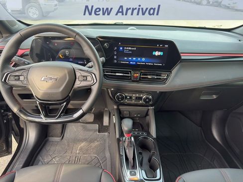 Certified 2025 Chevrolet TrailBlazer RS w/ Convenience Package image 11