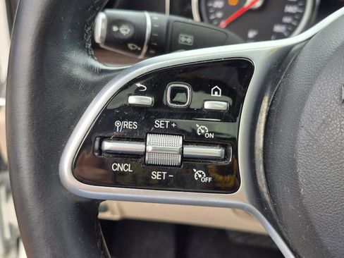 Used 2019 Mercedes-Benz E 300 image 31