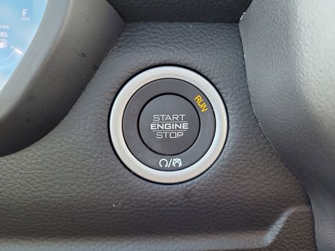 New 2026 RAM 1500 4x4 Crew Cab image 33