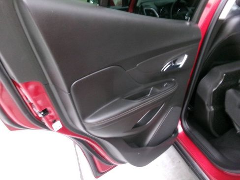 Used 2015 Buick Encore FWD image 24