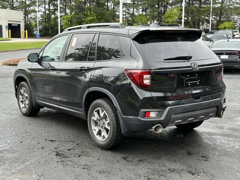 Used 2023 Honda Passport TrailSport image 11