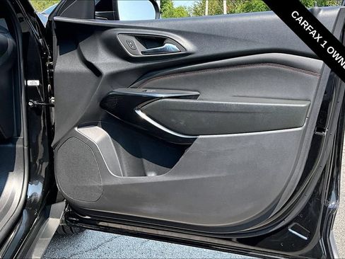 Used 2026 Chevrolet Trax RS w/ Sunroof Package FWD image 27
