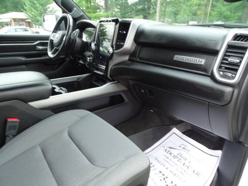 Used 2023 RAM 1500 4x4 Crew Cab Big Horn image 45