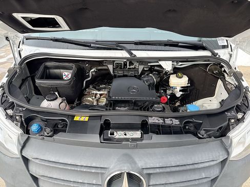 Used 2023 Mercedes-Benz Sprinter 144 Cargo image 26