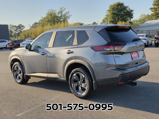 Used 2025 Nissan Rogue SV FWD image 3