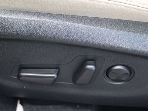 Used 2018 Kia Sorento EX w/ EX Advanced Touring Package FWD image 18