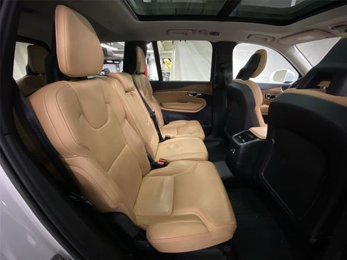 Used 2016 Volvo XC90 T8 Inscription w/ Protection Package image 29