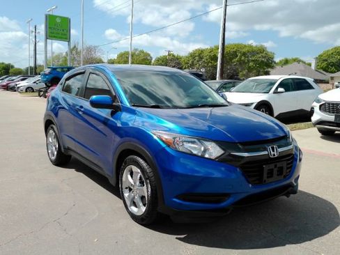 Used 2018 Honda HR-V LX image 4