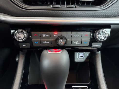 New 2026 Jeep Compass Limited AWD/4WD image 23