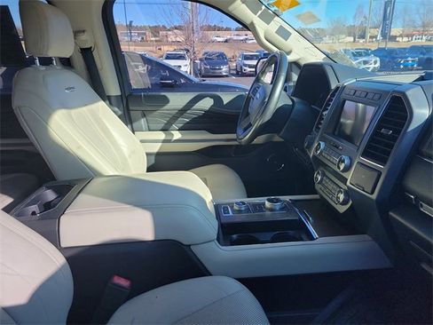 Used 2019 Ford Expedition Platinum image 10