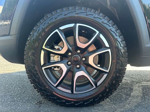 New 2026 Jeep Compass Trailhawk AWD/4WD image 9