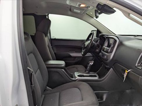 Used 2022 Chevrolet Colorado LT w/ Fleet Safety Package RWD image 16