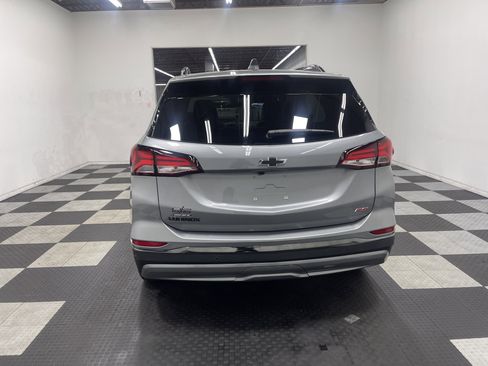 Used 2023 Chevrolet Equinox RS image 3