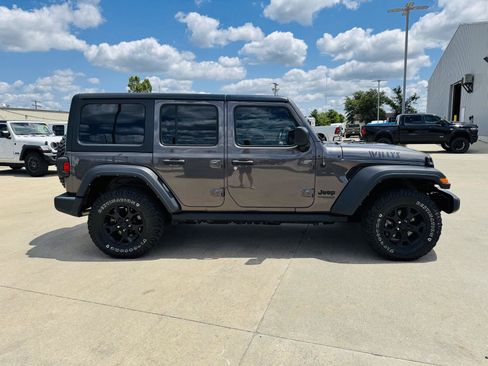 Used 2021 Jeep Wrangler Unlimited Sport AWD/4WD image 34