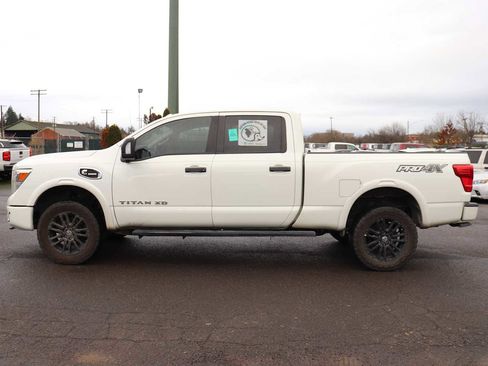 Used 2017 Nissan Titan PRO-4X image 8