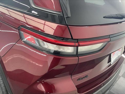 New 2026 Jeep Grand Cherokee Altitude AWD/4WD image 15
