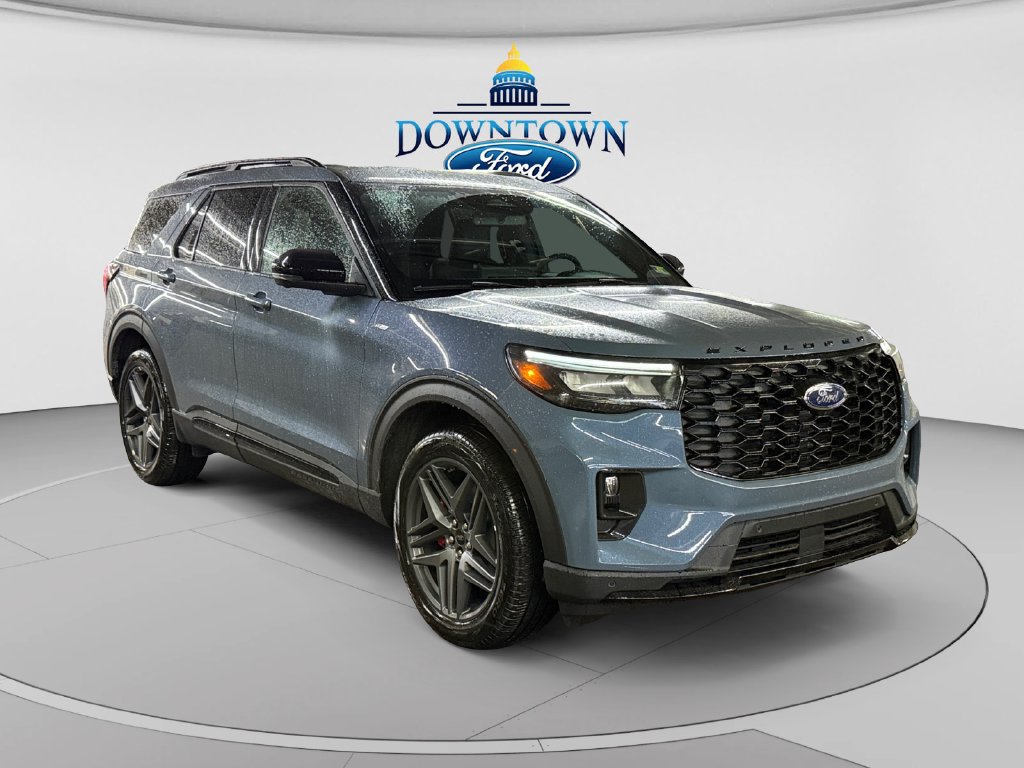 New 2026 Ford Explorer ST-Line w/ ST-Line Street Pack AWD/4WD image 1