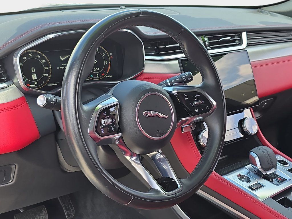 Used 2025 Jaguar F-PACE R-Dynamic S AWD/4WD image 16