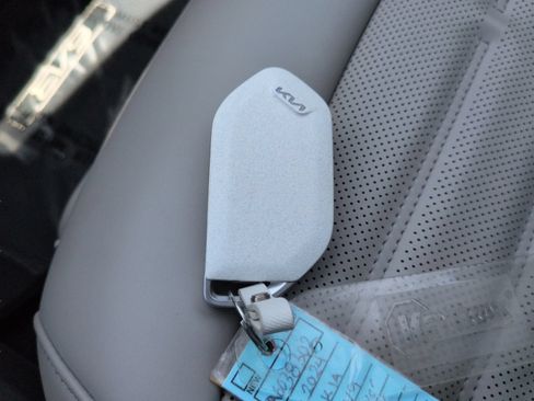 Certified 2024 Kia EV9 Land AWD/4WD image 37