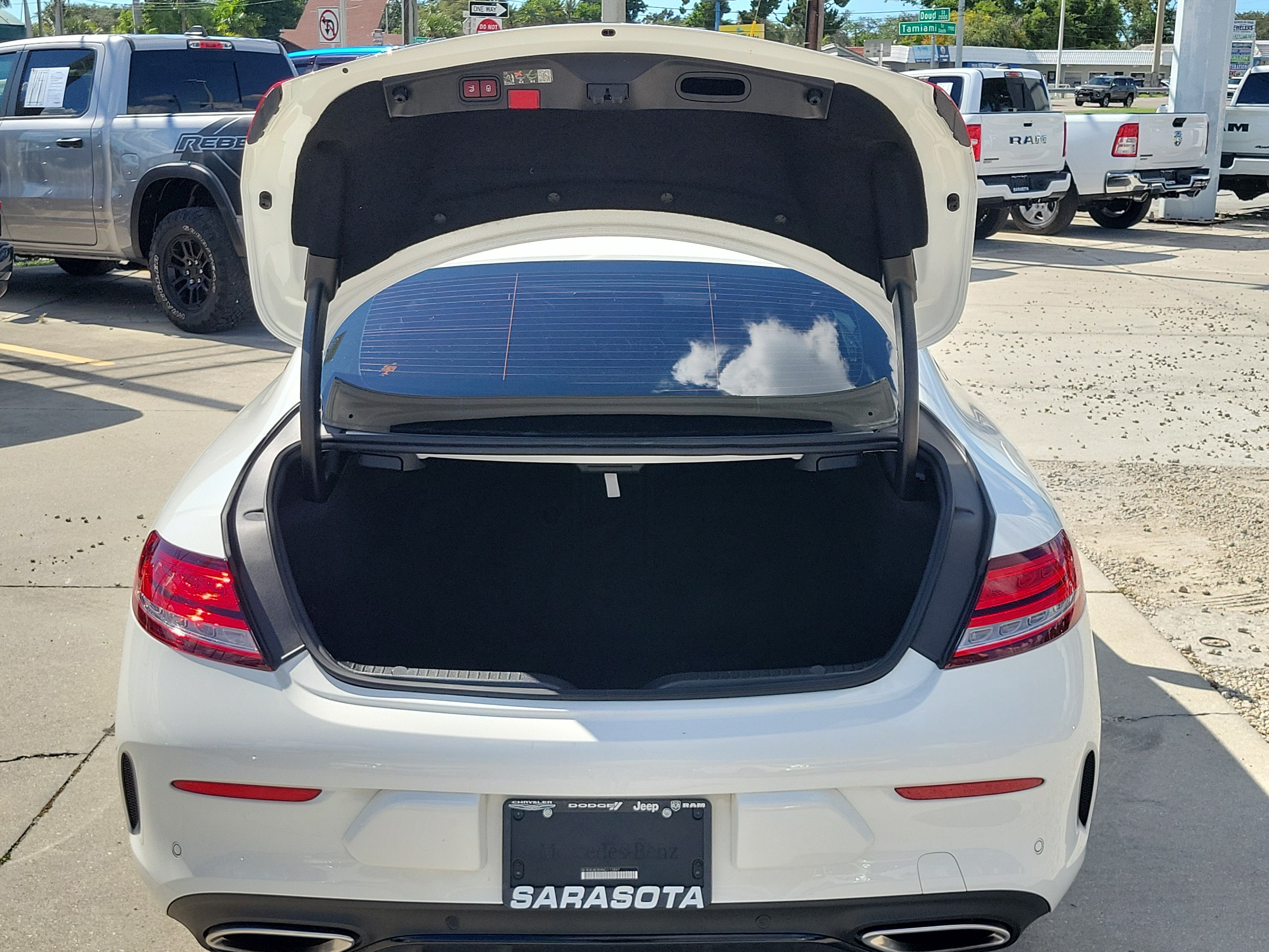 Used 2022 Mercedes-Benz C 300 Coupe image 10