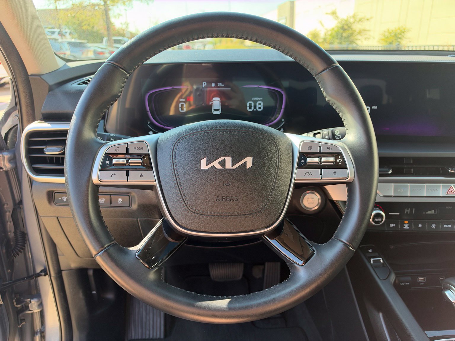 Used 2025 Kia Telluride S AWD/4WD image 11