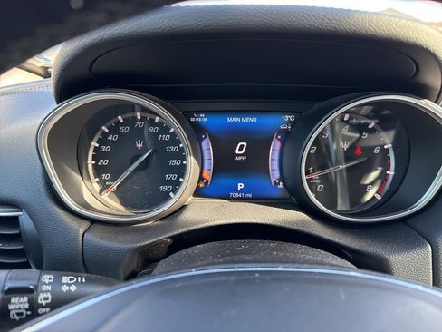 Used 2017 Maserati Levante S image 12