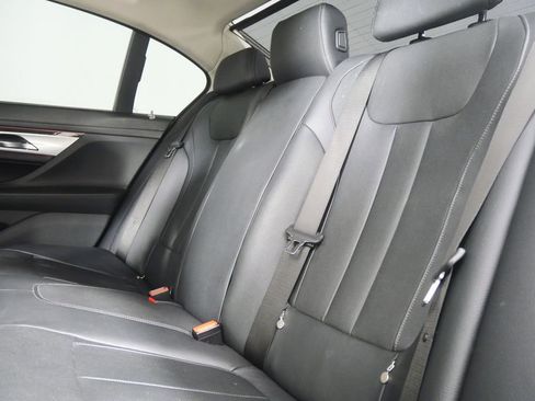 Used 2017 BMW 740i image 15