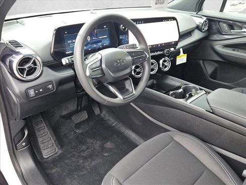 New 2026 Chevrolet Blazer EV LT image 3