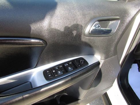 Used 2014 Dodge Journey SXT AWD/4WD image 9