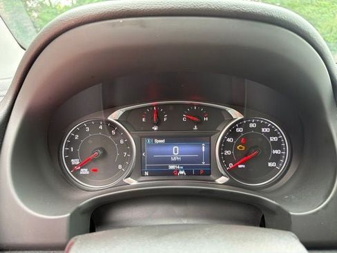 Used 2023 GMC Terrain SLE w/ Driver Convenience Package FWD image 12