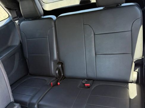Used 2019 Chevrolet Traverse RS FWD image 14