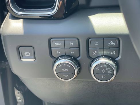 New 2026 GMC Sierra 2500 Denali w/ Max Trailering Package AWD/4WD image 20