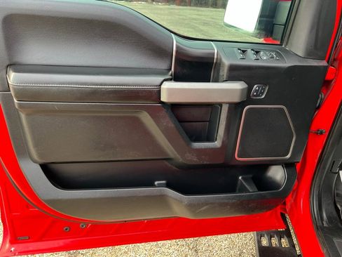 Used 2018 Ford F150 Raptor w/ Equipment Group 802A Luxury image 28