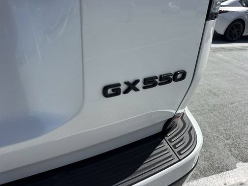 Used 2024 Lexus GX 550 w/ Accessory Package (Z1) AWD/4WD image 26