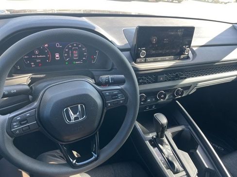Certified 2025 Honda Accord LX image 14