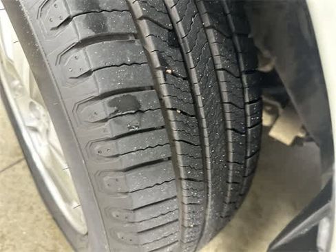 Used 2010 Honda Pilot EX-L image 29