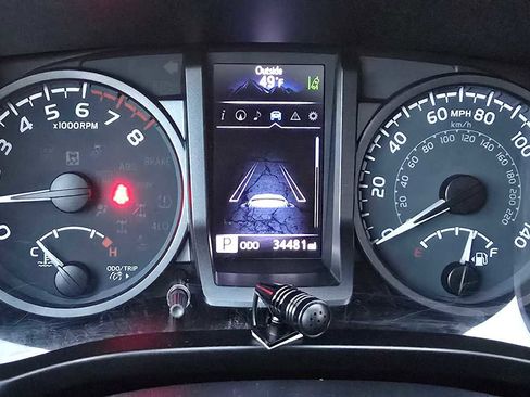 Used 2020 Toyota Tacoma TRD Off-Road image 26