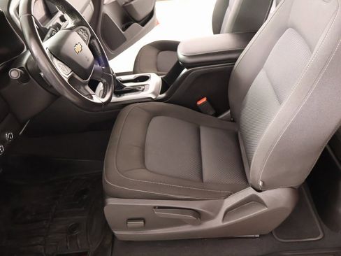 Used 2019 Chevrolet Colorado LT w/ LT Convenience Package image 11