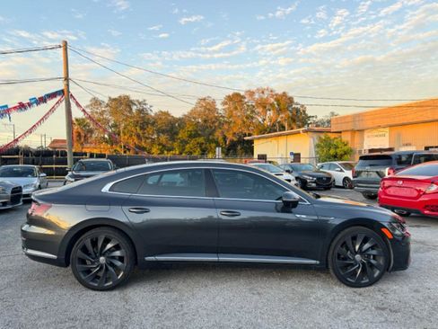 Used 2019 Volkswagen Arteon SE FWD image 4