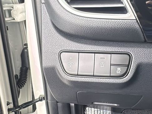 New 2026 Kia Seltos S AWD/4WD image 32