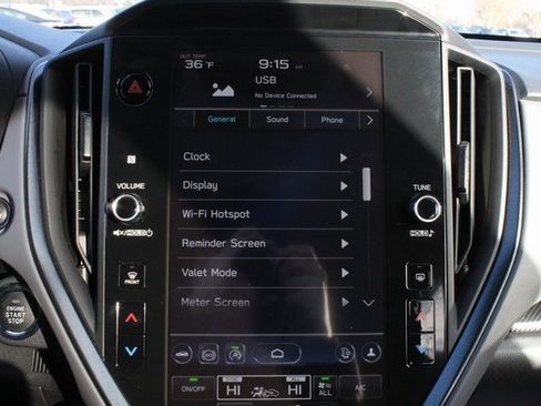 Certified 2024 Subaru Crosstrek 2.5i Limited w/ Crosstrek Mirror Package image 35